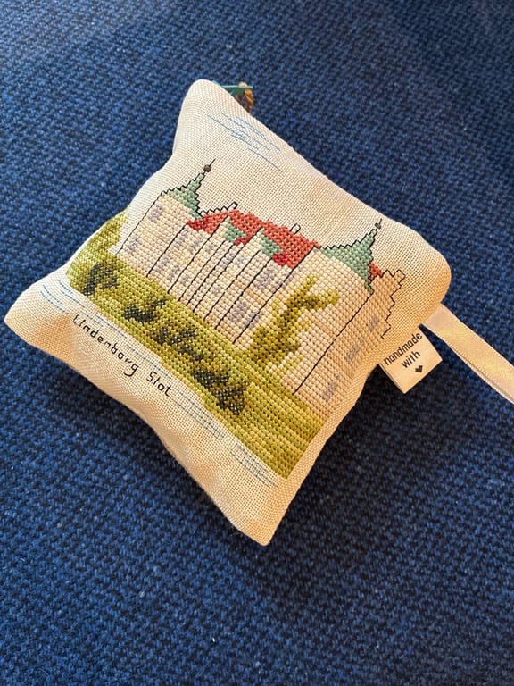 Pung Lindenborg slot 