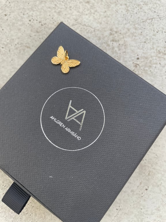 Vedhæng sommerfugl i forgyldt Sterlingsølv i 18k guld