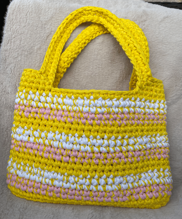 Gul hæklet taske