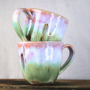 Krus, grøn og lyserød – produktbillede