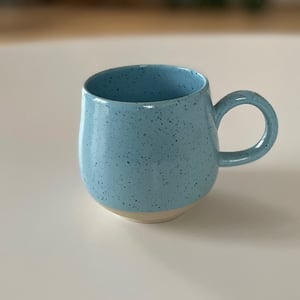 Buttet kop, lyseblå – produktbillede