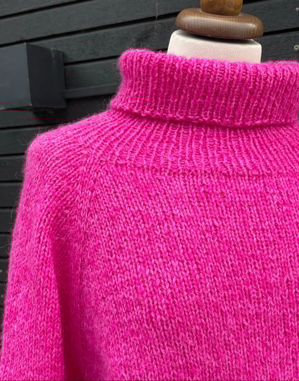 Kit: Garn og opskrift til Sesam Raglan Sweater i Alpaca Silk og Finuld billede 3