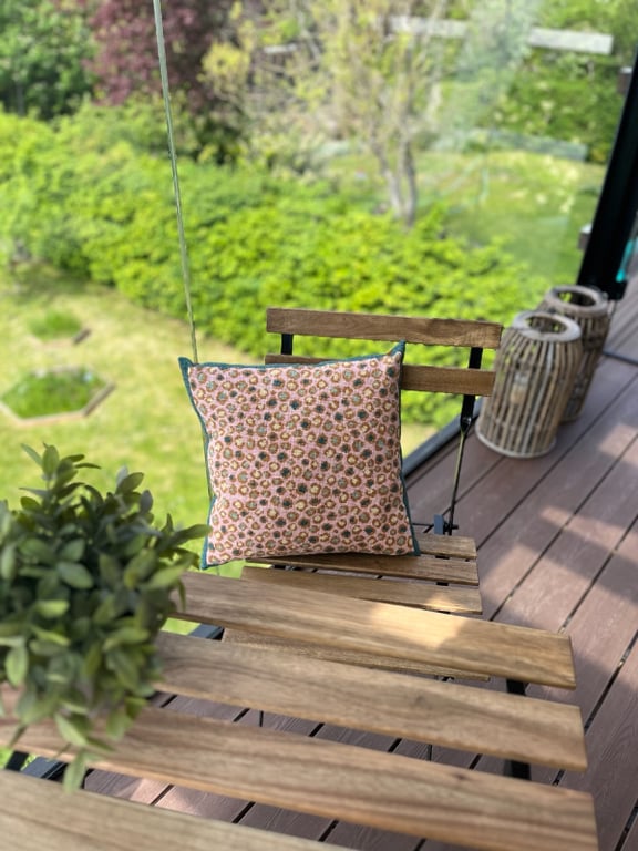 Crazy Leo Rose pude 2027-4 Str. 39 x 39 cm. (3)