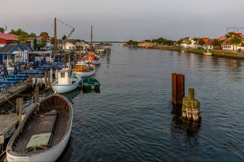 Enø kanal en smuk sommerdag
