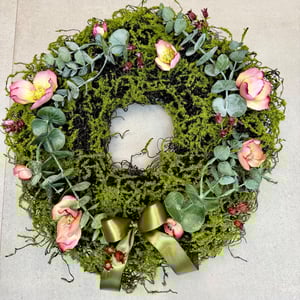 Kunstig krans inkl. pynt – produktbillede