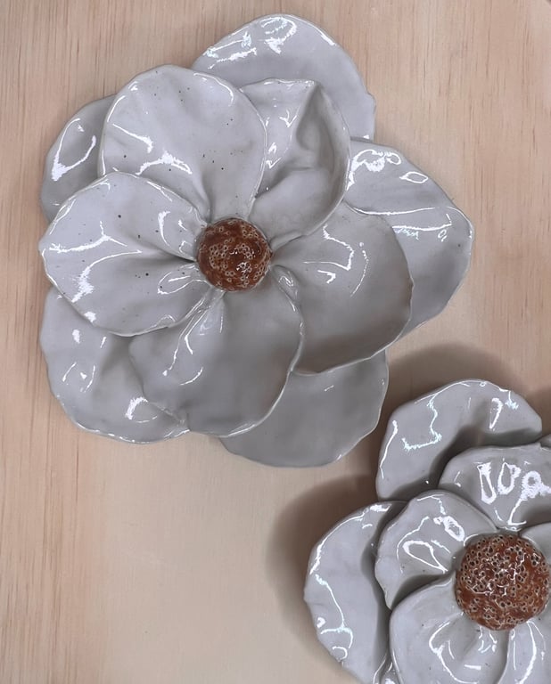 Vægblomst i hvid billede 4
