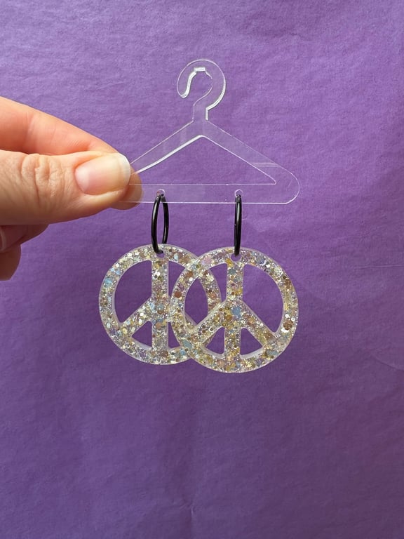 Peace love and glitter i “guld/sølv”