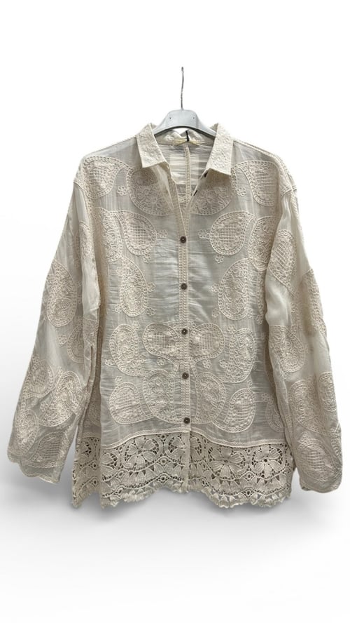 Margot cotton shirt, Creme w blonde. Onesize 36-44. (2)