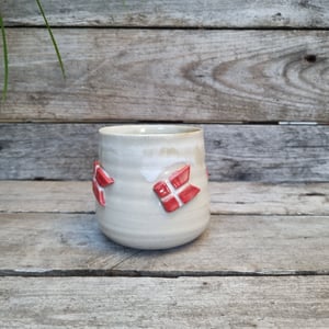 Kop med flag – produktbillede