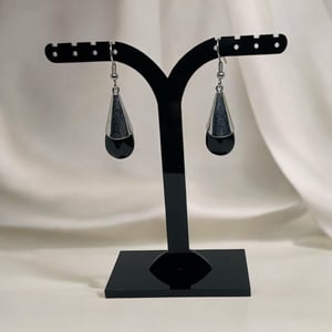 Sorte øreringe  – produktbillede