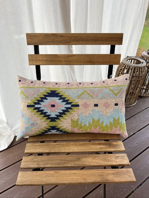 Looks Like Kelim 2034-1  Str. 29 x 49 cm.