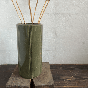 Vase, mosgrøn, 19 cm – produktbillede