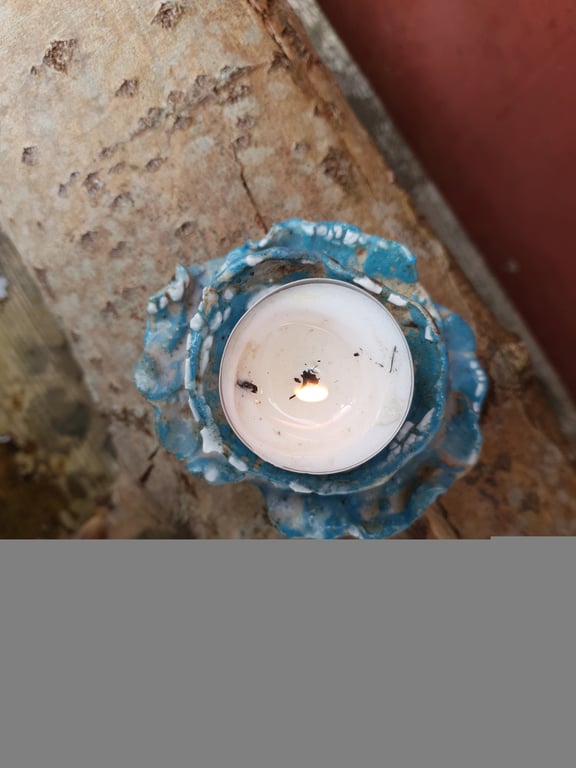 Lille håndformet skulpturel holder  billede 2