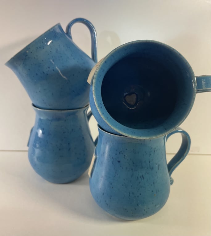 Krus med tekst  - Vi er dem de andre ikke må lege med billede 2