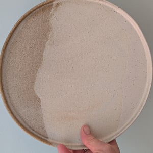 Middagstallerken sand/beige  – produktbillede