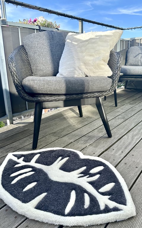 Tuftet gulvtæppe – Mund i grå og hvid  (80x50 cm) billede 4