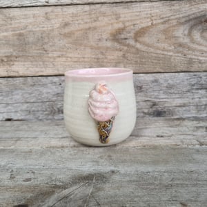 Isvaffel kop lyserød – produktbillede