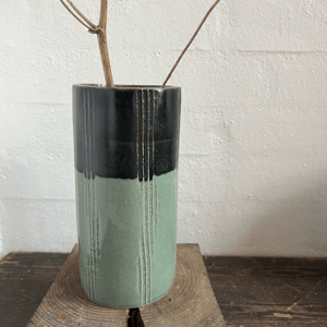 Vase, Lys himmelblå/sort – produktbillede