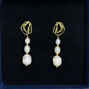 Pearla - Øreringe (Forgyldt Sterling Sølv) – produktbillede