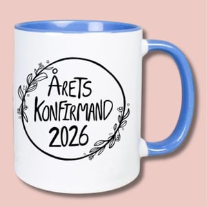 Krus: Årets konfirmand 2026 Blå – produktbillede