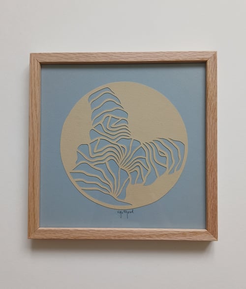 20x20cm, papercut, dueblå, indrammet 