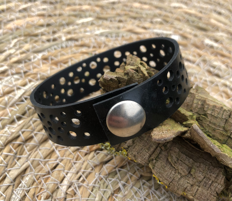 Armbånd med huller  billede 3