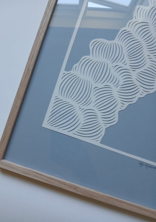 A3 papercut, dueblå, Indrammet  (2)