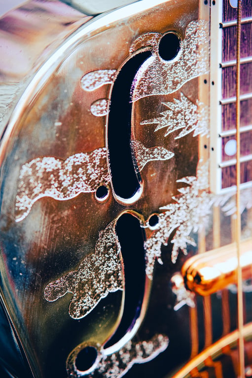 Sound hole