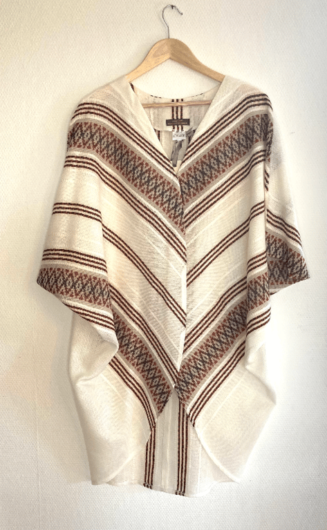 Mønstret sjalscardigan med efterårsnuancer