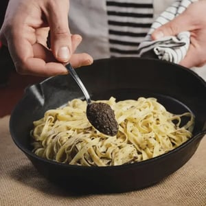 Sort trøffel tapenade 80 gr. – produktbillede
