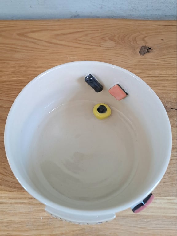 Slikskålen er 15 cm i diameter og 7 cm høj billede 3