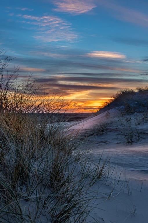 UDSIGT OVER RÅBJERG MILE I SKAGEN LIGE EFTER SOLNEDGANG_Højformat
