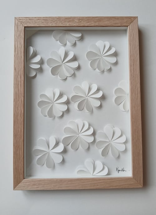 A4, 3D papirværk, hvid, indrammet