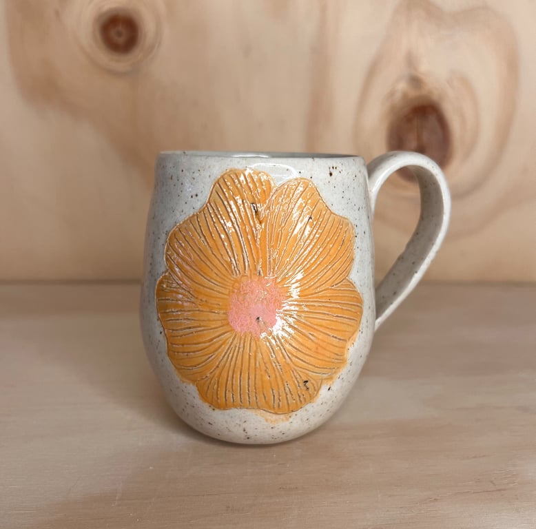 Kop med sommerblomst orange billede 3