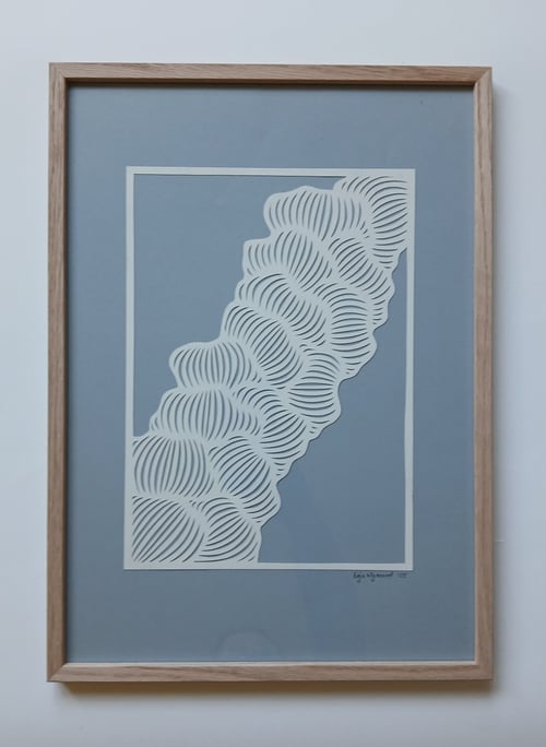 A3 papercut, dueblå, Indrammet 