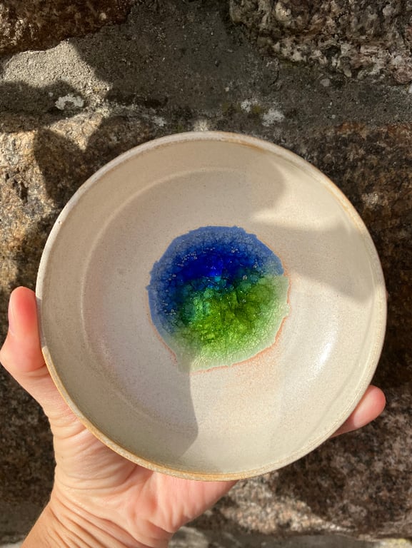 Hånddrejet skål med seaglass billede 2