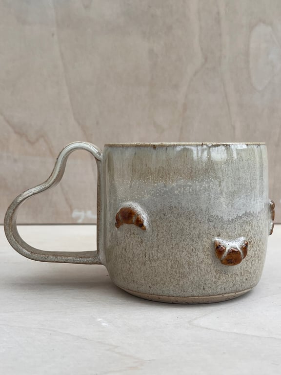 Croissant med hjertehank. 360 ml billede 2