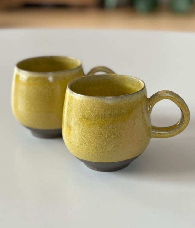 Buttet kop, mørkt ler, hørgul billede 2