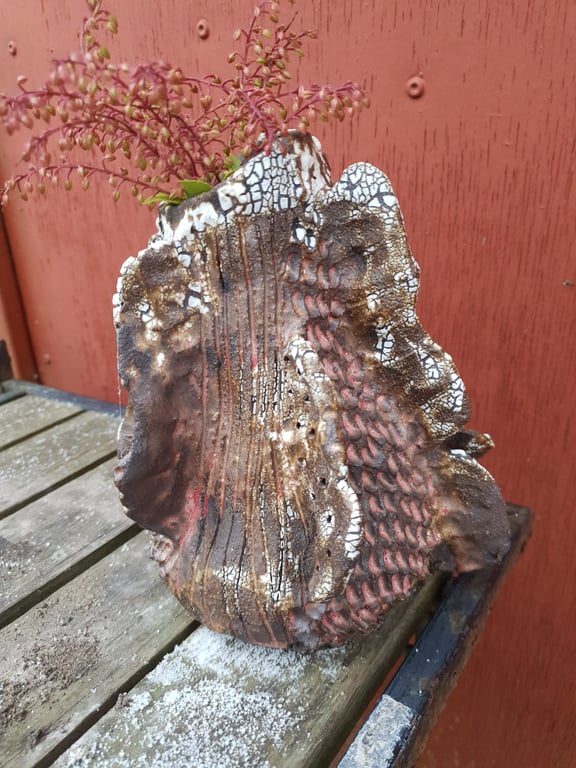 Syngende skulpturel vase  billede 2