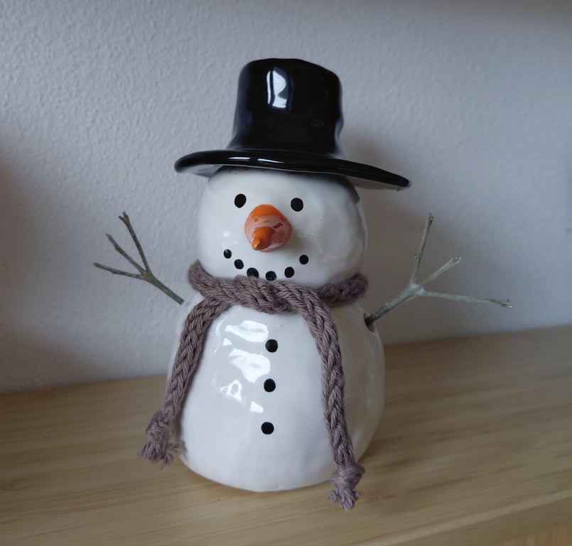 Snemand med halstørklæde billede 2