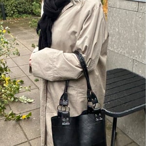 Taske med ringe  – produktbillede