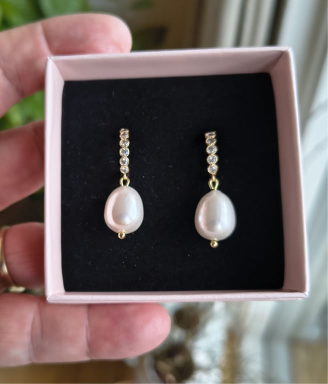 Lea øreringe / Shell perler / Zirkonia