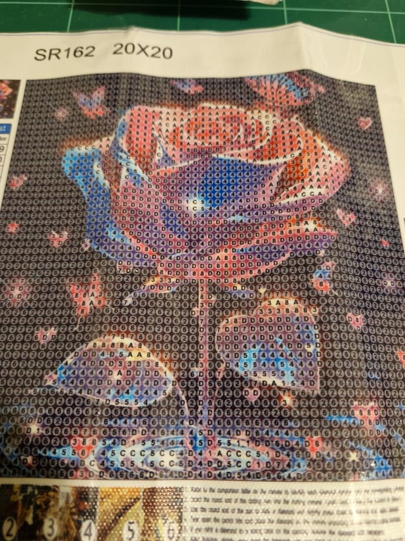 Her er der et rigtig pæne blomst billede den er 20/20 
