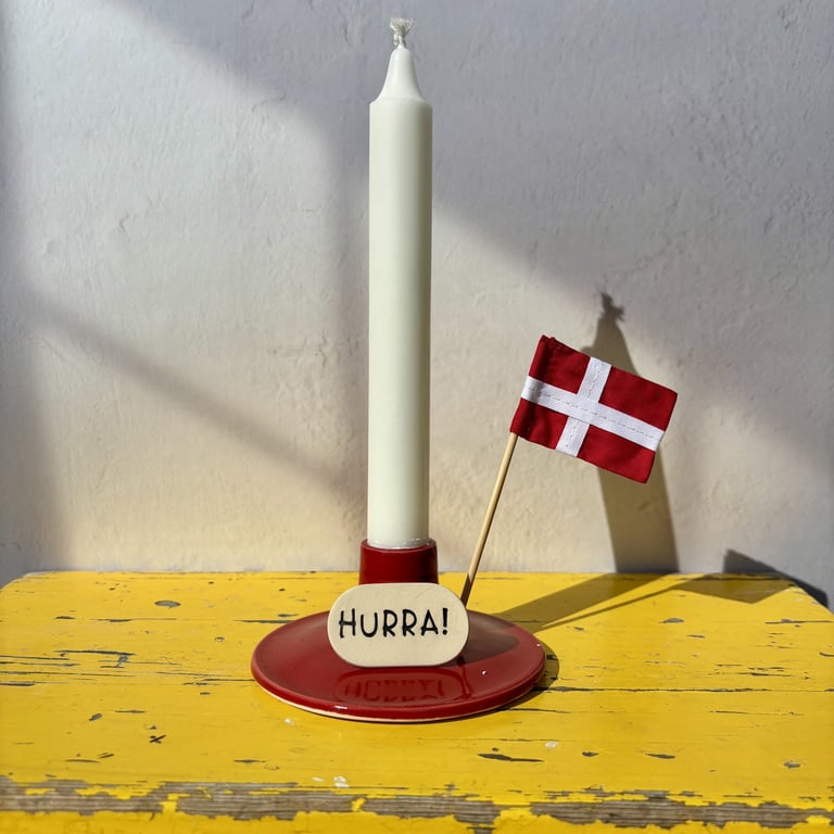 HURRA stage - rød