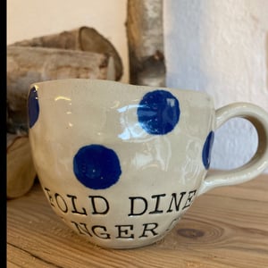 “Fold dine vinger ud” krus. – produktbillede