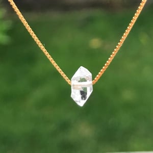 Halskæde med en Herkimer diamant – produktbillede