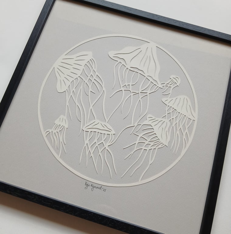 30x30cm papercut, perlegrå, indrammet (2)