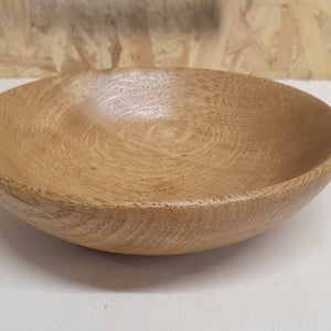 Skål i egetræ – produktbillede