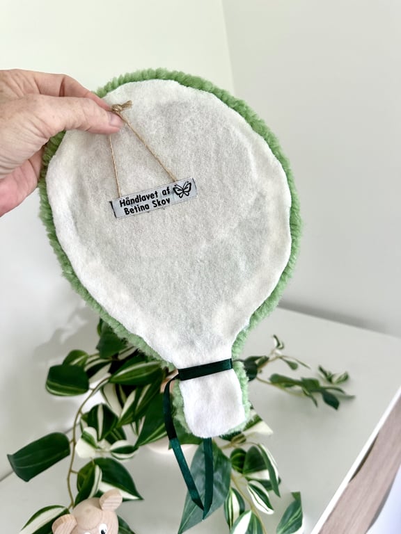 Tuftet farverig ballon (lille)- Håndlavet vægkunst i 100% uld. billede 4