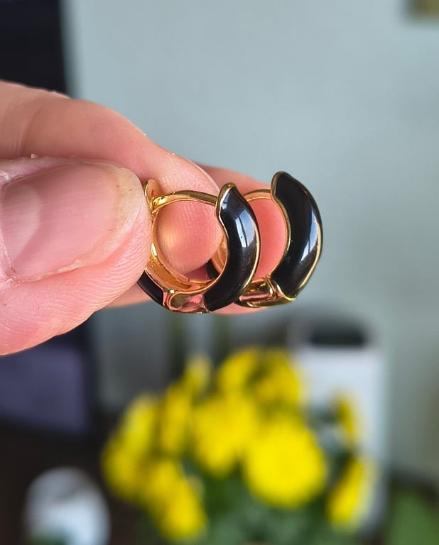 Marianne øreringe / Kirurgisk stål / Forgyldt / Emalje